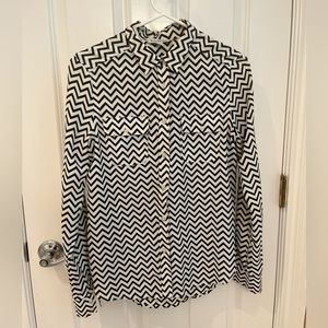 American Eagle button up chevron blouse!!